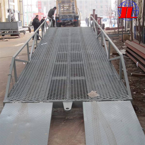 内蒙古移动式登车桥